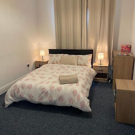 Shutdown Permanently Apartment Дъблин Екстериор снимка